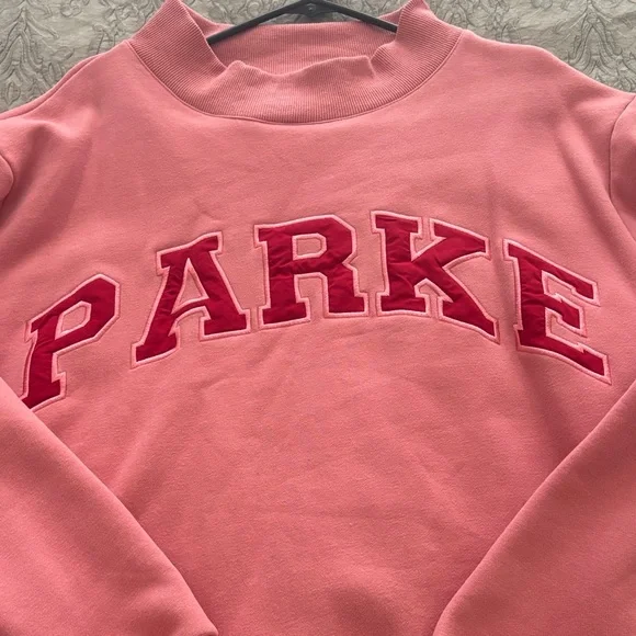 PARKE Valentine’s Day sweatshirt - Picture 2 of 4